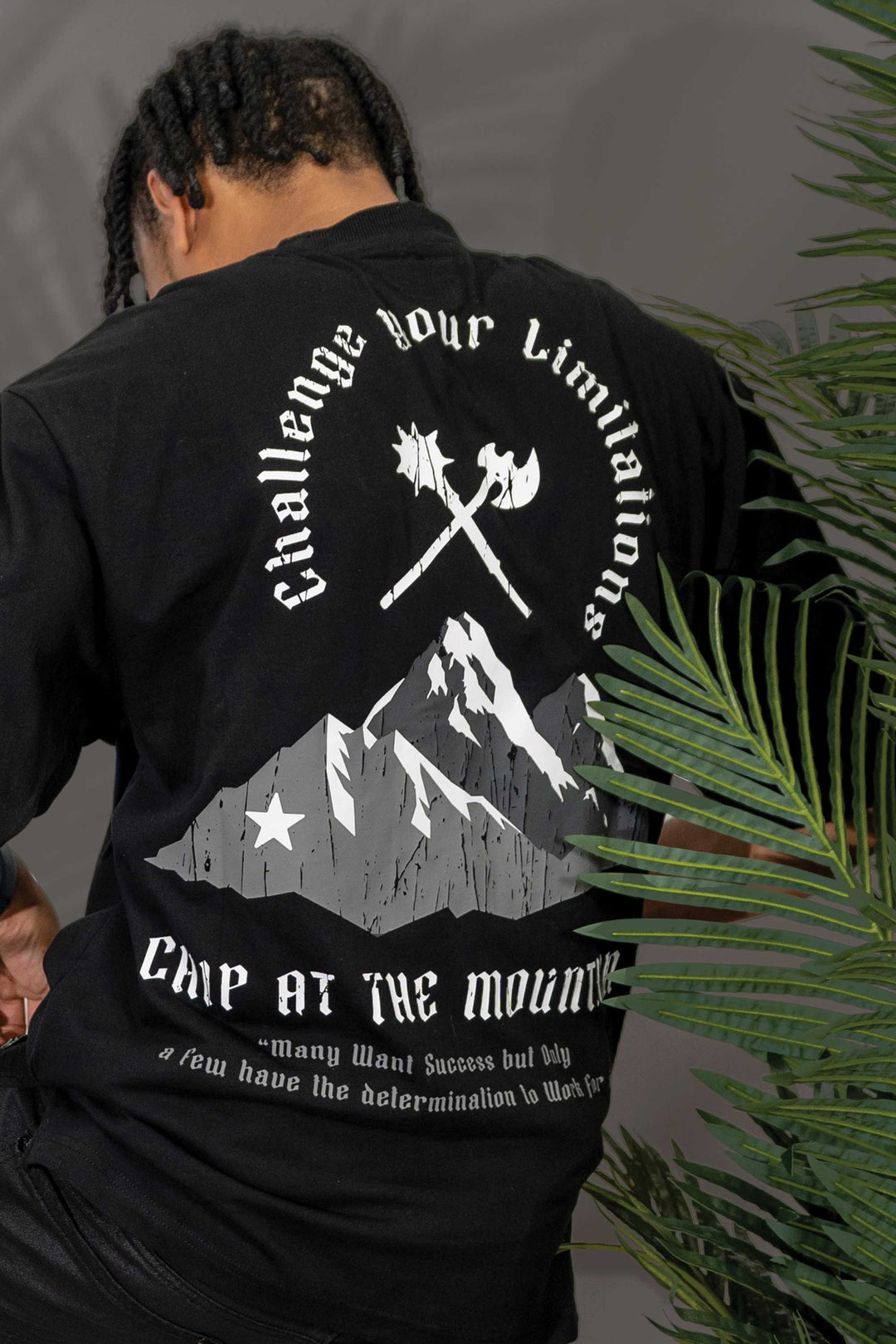 CHIP AT THE MOUNTAIN STORM BLACK TEE