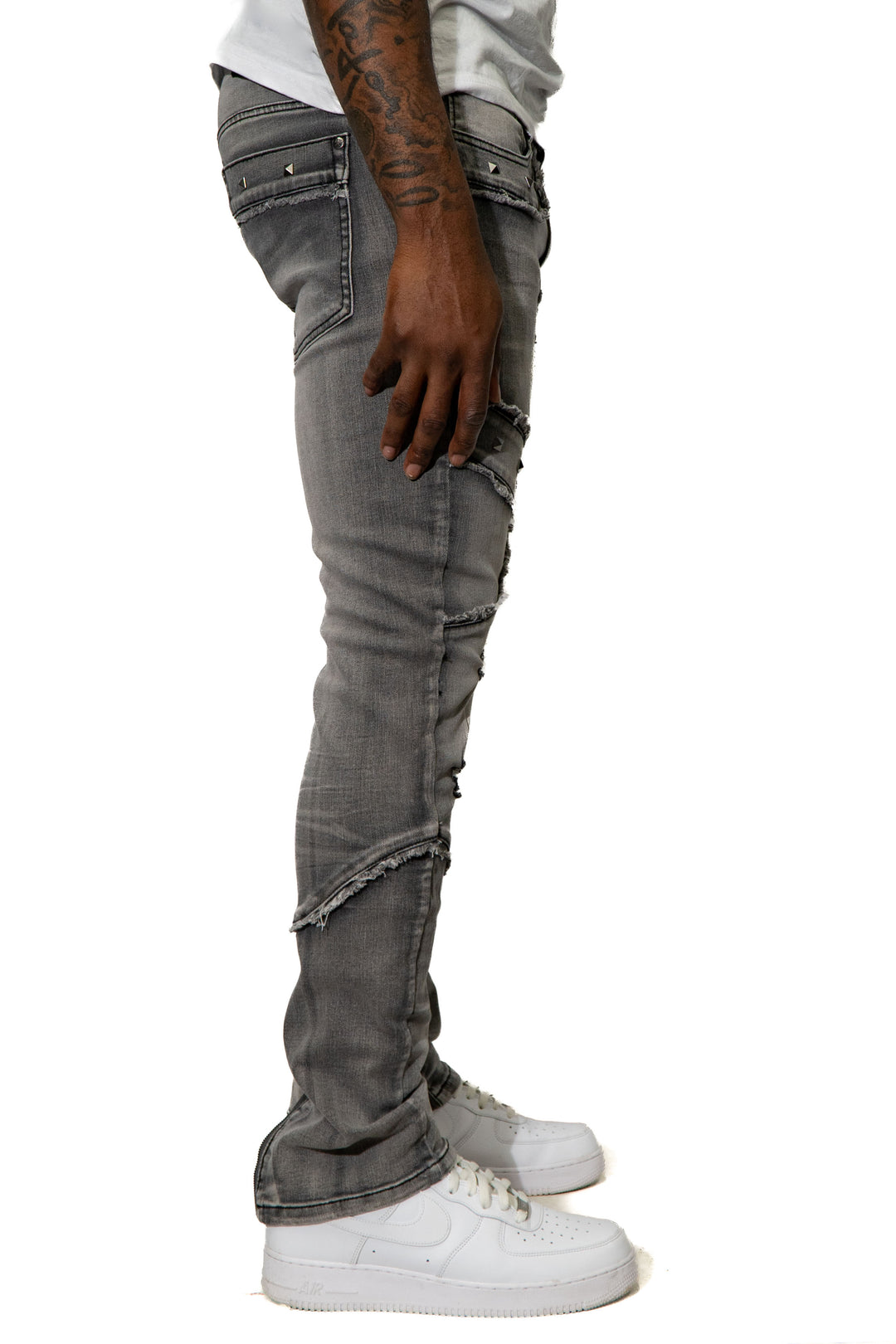 JUREN JAYVON GRAY WASH DENIM JEANS