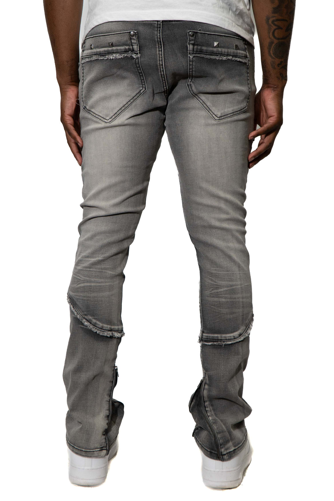 JUREN JAYVON GRAY WASH DENIM JEANS