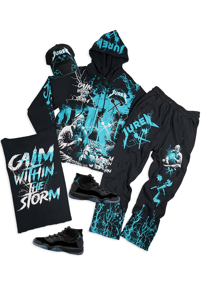 Black Outfit with Hoodie, Sweat pants and Trucker Hat.